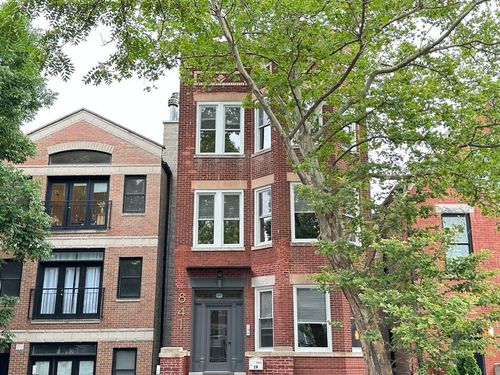 apt-3r-841 N Mozart St, Chicago, IL, 60622-5452 | Card Image