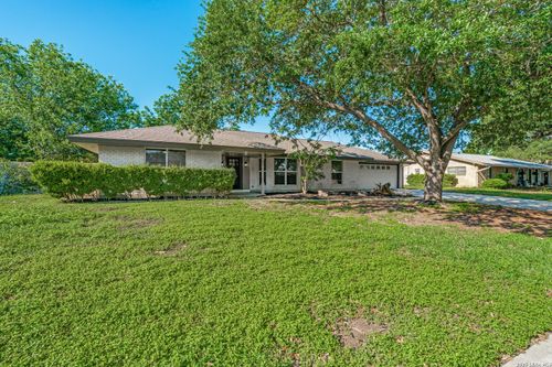 654 Richfield Dr, Windcrest, TX, 78239-2010 | Card Image