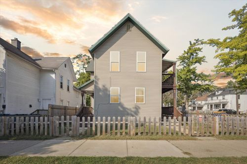 855 Alpine Ave, Grand Rapids, MI, 49504-4443 | Card Image