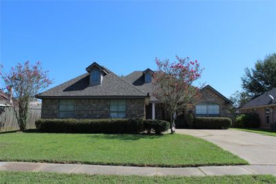 5903 Hollyhock Lane, House other with 3 bedrooms, 2 bathrooms and null parking in Bossier City LA | Image 2