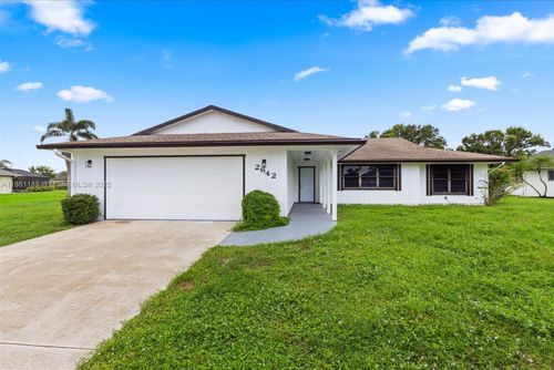 2642 Se Emmett Rd, Port St Lucie, FL, 34952-5213 | Card Image
