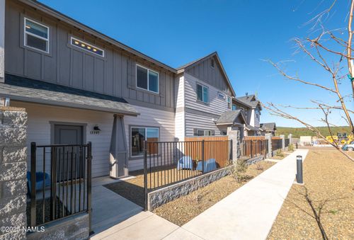 12207 Curtis Ct, Bellemont, AZ, 86015-3314 | Card Image