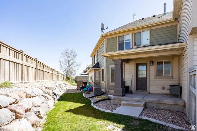 4043 E Oakland Hills Dr, Townhouse with 4 bedrooms, 4 bathrooms and 2 parking in Eagle Mountain UT | Image 34