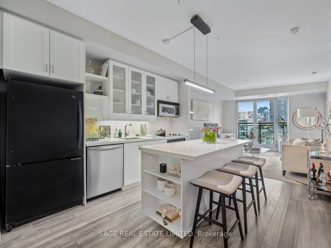 507 - 20 Scrivener Sq, Condo with 2 bedrooms, 2 bathrooms and null parking in Toronto ON | Image 11