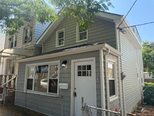 1466 E 94th St Street, New York, NY, 11236 | Card Image