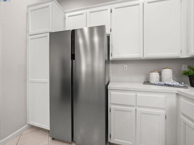 STAINLESS STEEL APPLIANCES | Image 16