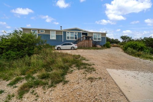 13693 Fm 1283, Mico, TX, 78056-5586 | Card Image