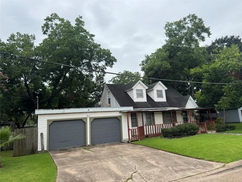 228 E 3rd St, Deer Park, TX, 77536-2712 | Card Image