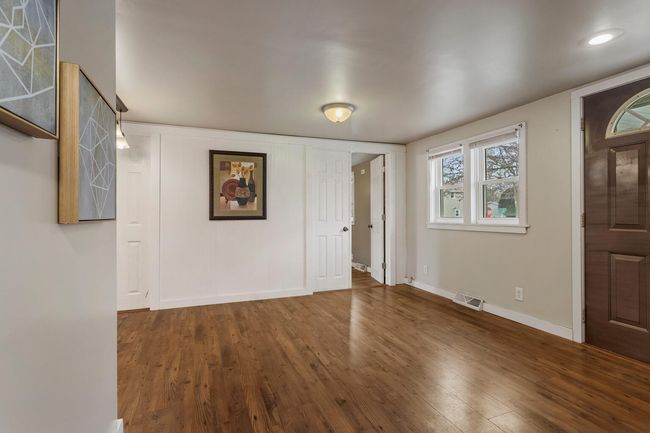 201 S 1 St St, House other with 3 bedrooms, 1 bathrooms and 6 parking in Tolono IL | Image 12