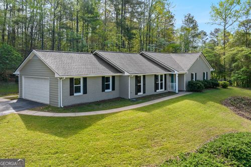 40 River Point Dr, LaGrange, GA, 30240-9218 | Card Image