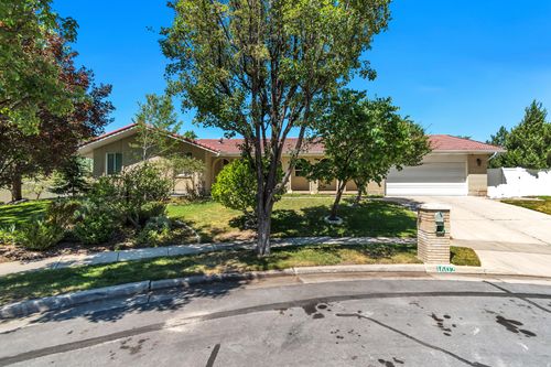 1602 E Nicklaus Cir, Sandy, UT, 84092-5866 | Card Image