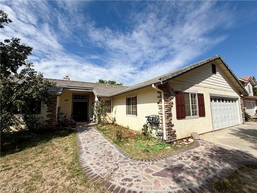 1460 Stratus, San Jacinto, CA, 92582 | Card Image