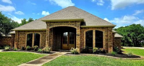 805 Lakeway Dr, Ennis, TX, 75119-8010 | Card Image