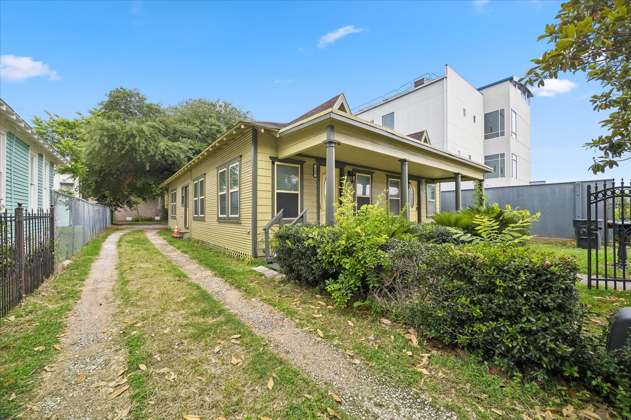 Residential Income in Houston 3