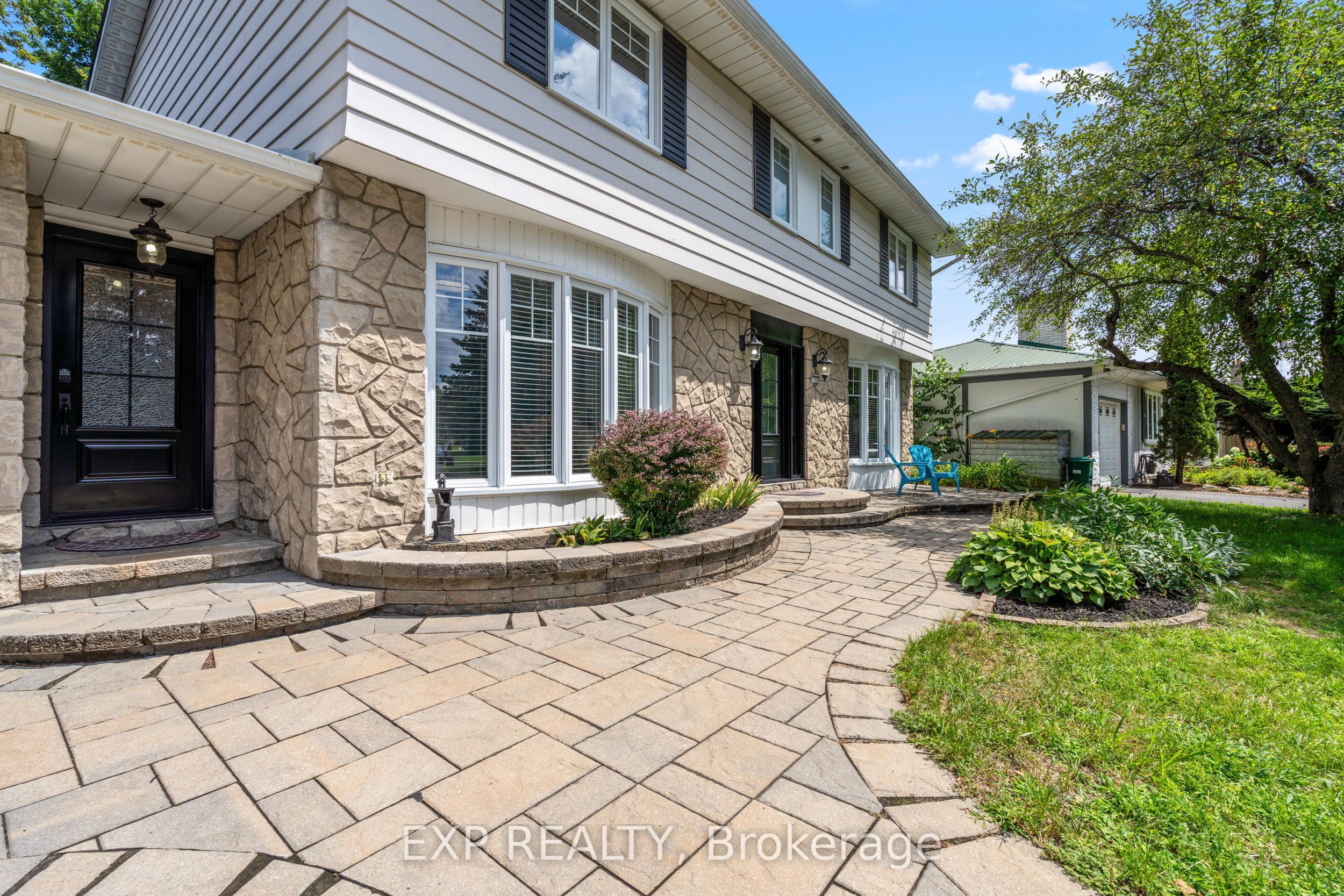 Residential in Barrhaven 4