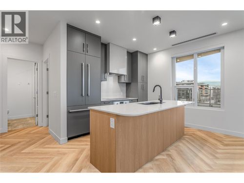 409-3340 Lakeshore Rd, Kelowna, BC, V1W0H6 | Card Image