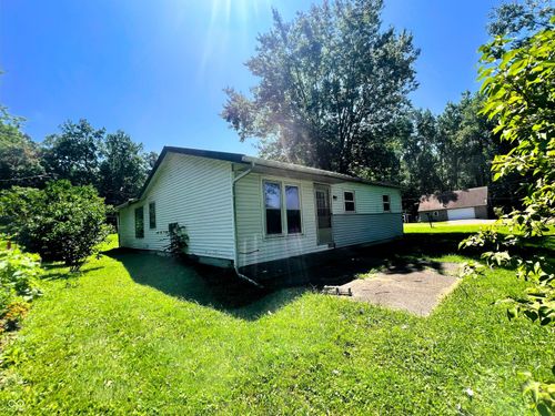 3122 W 1st Dr, Albion, IN, 46701-9552 | Card Image