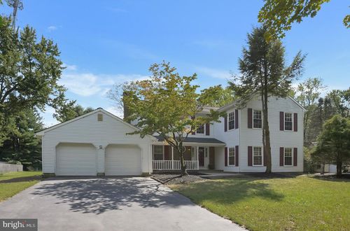 4 Cedar Ct, West Windsor, NJ, 08550-1824 | Card Image