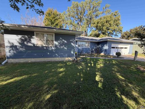 1007 Whittier St, Emporia, KS, 66801 | Card Image