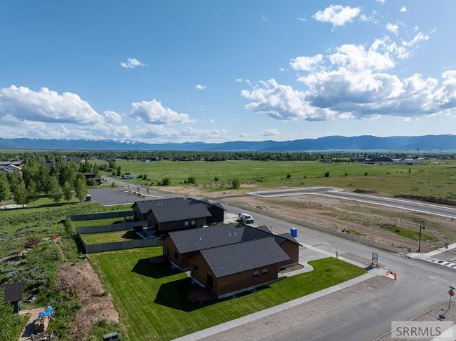 823 Booshway St, Condo with 5 bedrooms, 3 bathrooms and 2 parking in Driggs ID | Image 36