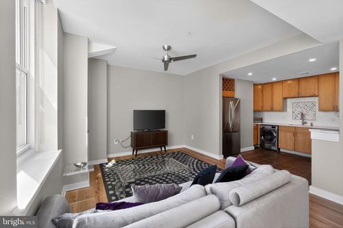 2309-111 S 15th St, PHILADELPHIA, PA, 19102-2609 | Card Image