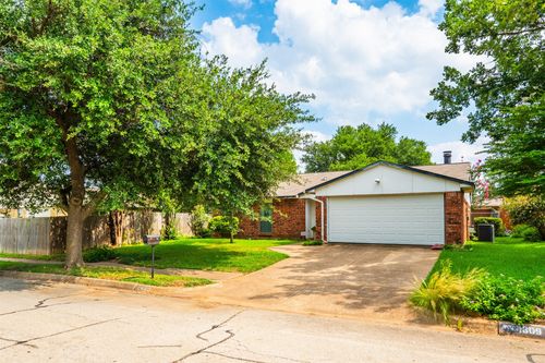 4309 Sweetgum Way, Fort Worth, TX, 76133-7526 | Card Image