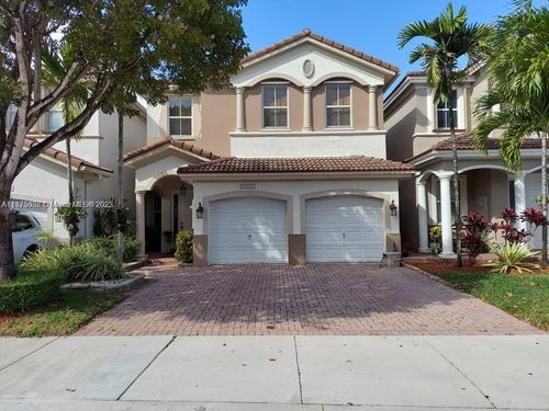 10865 Nw 84th St, Doral, FL, 33178-1542 | Card Image