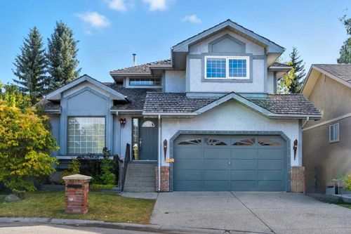 135 Canterbury Crt Sw, Calgary, AB, T2W6C1 | Card Image