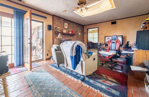 909 Bradfield Dr, Garland, TX, 75042-6012 | Card Image