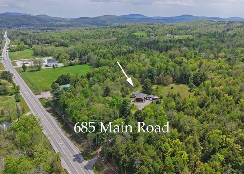 685 Main Road, Holden, ME, 04429 | Card Image
