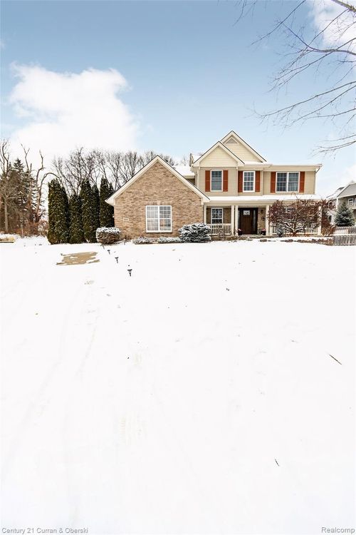1464 Four Seasons Dr, Howell, MI, 48843-6117 | Card Image