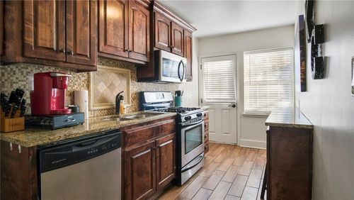apt-2w-1211 W 45th St, Kansas City, MO, 64111-4253 | Card Image
