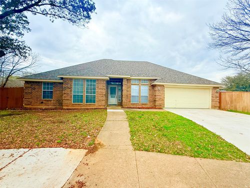 2201 Greendale Ct, Bedford, TX, 76022-7791 | Card Image