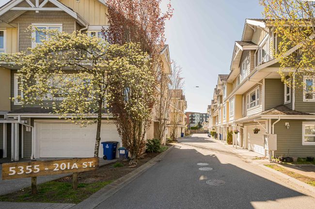 2 - 5355 201 A Street, Townhouse with 2 bedrooms, 1 bathrooms and 2 parking in Langley BC | Image 34