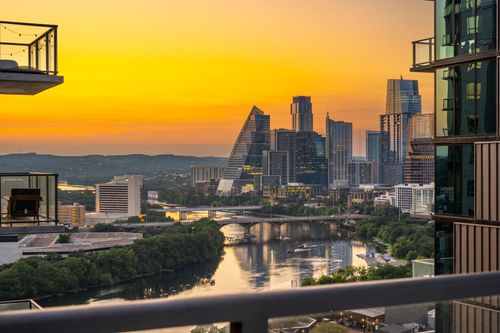 2007-44 East Ave, Austin, TX, 78701 | Card Image