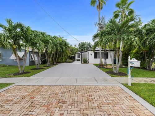 b-26 Ne 3rd St, Dania Beach, FL, 33004-2826 | Card Image