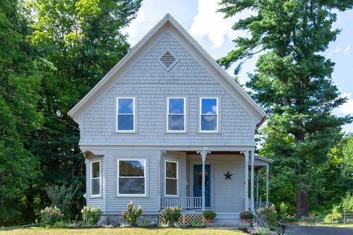 17 Clarke St, Concord, NH, 03301-4604 | Card Image
