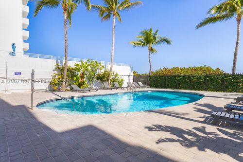 120-335 Ocean Dr, Miami Beach, FL, 33139-8765 | Card Image