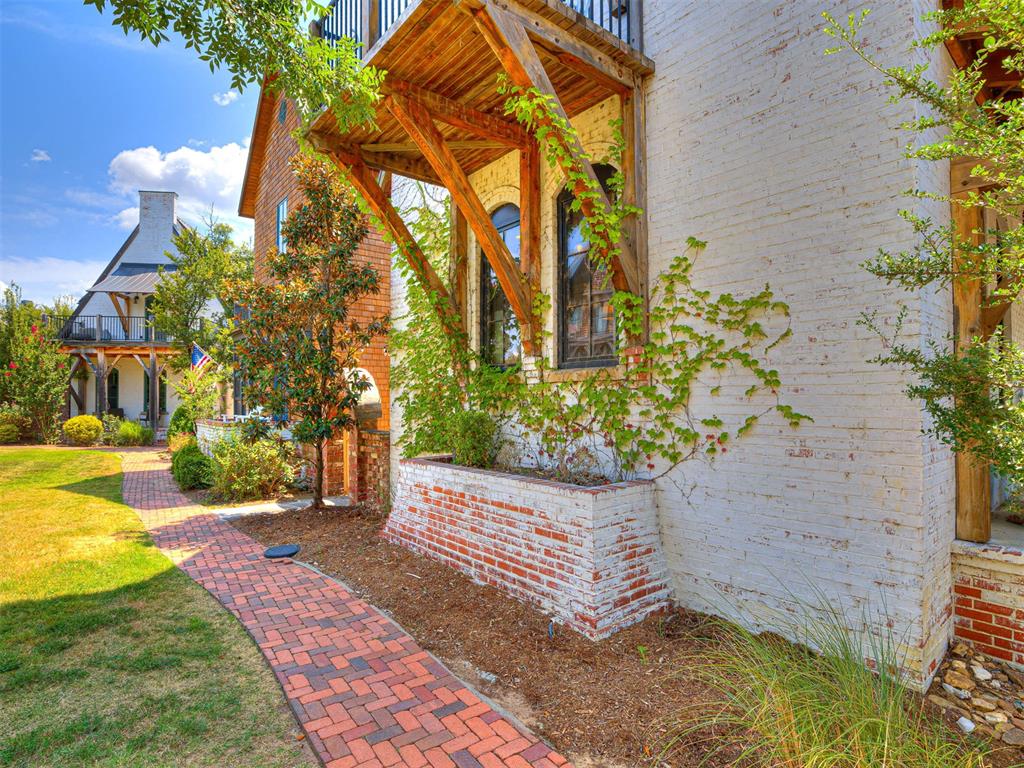 Residential in Carlton Landing 2