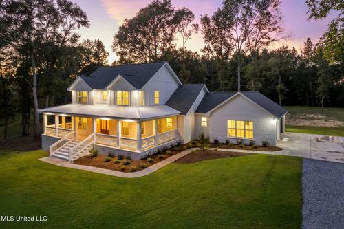 2723 Old Richton Rd, Petal, MS, 39465-9779 | Card Image
