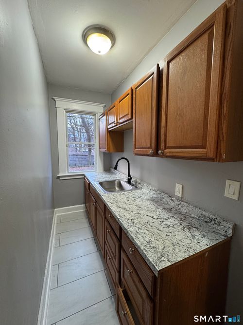 1-916 Winchester Ave, New Haven, CT, 06511-1142 | Card Image