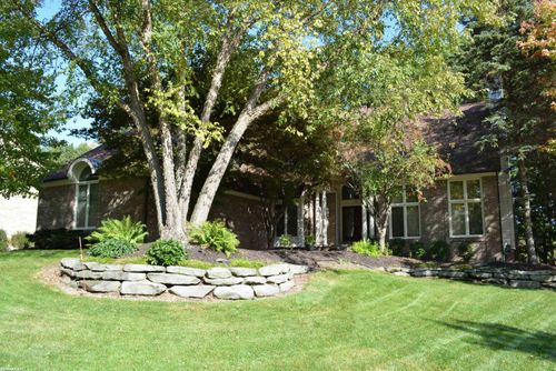 258 Indian Trl, Lake Orion, MI, 48362-1260 | Card Image