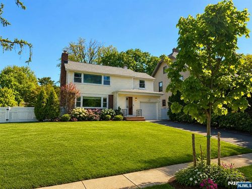 43 Macopin Ave, Montclair, NJ, 07043-2024 | Card Image