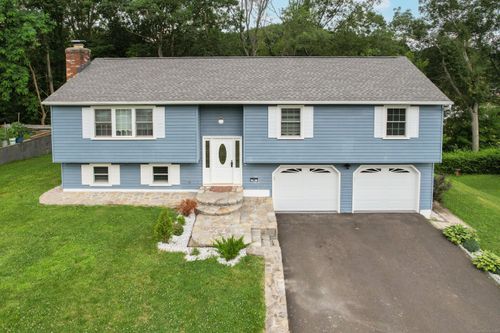 90 Haddad Rd, Waterbury, CT, 06708-1828 | Card Image