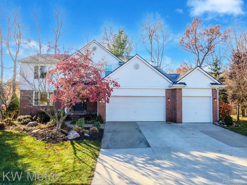 301 Ryan Ct, Walled Lake, MI, 48390-3361 | Card Image