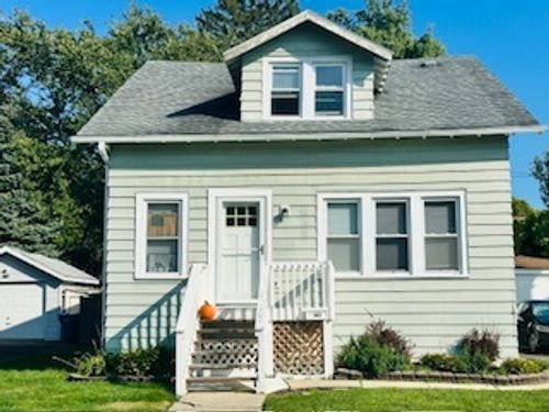 663 S Sunnyside Ave, Elmhurst, IL, 60126-4235 | Card Image