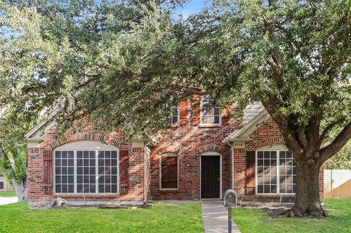 2716 Hemingway Dr, Grand Prairie, TX, 75052-4313 | Card Image