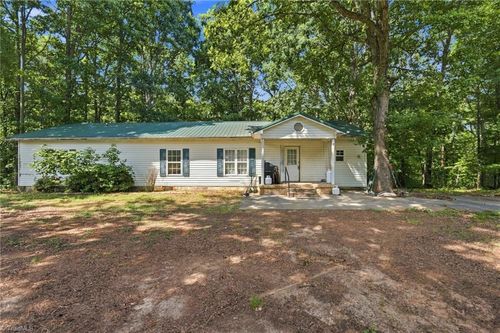 4255 Reid Rd, Tobaccoville, NC, 27050-9573 | Card Image