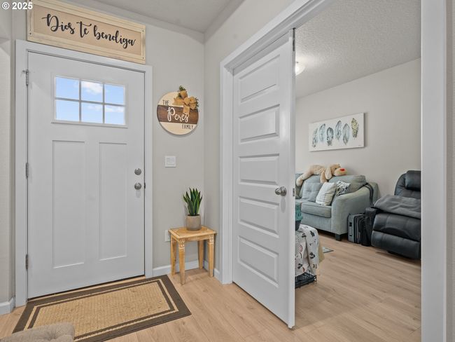 277 S 7 Th St, House other with 5 bedrooms, 3 bathrooms and 3 parking in Carlton OR | Image 19