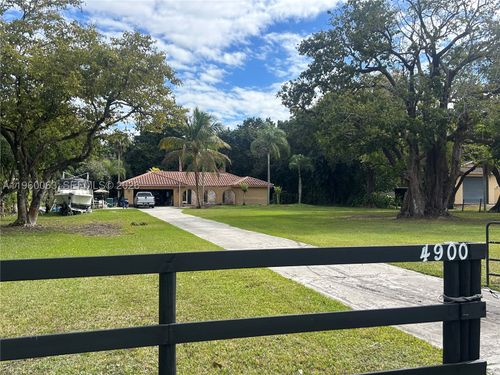 4900 Sw 178th Ave, Southwest Ranches, FL, 33331-1146 | Card Image